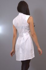 Withe asymmetric sleeveless shirt